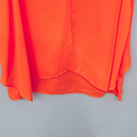 Apricot sleeveless blouse - Picture 2 of 7